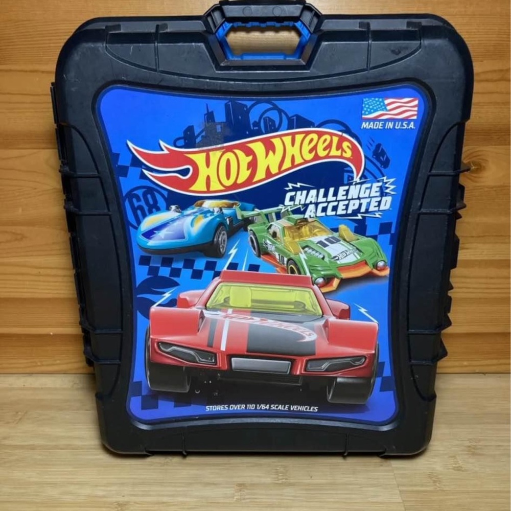 Hot Wheels Roller Carry Case